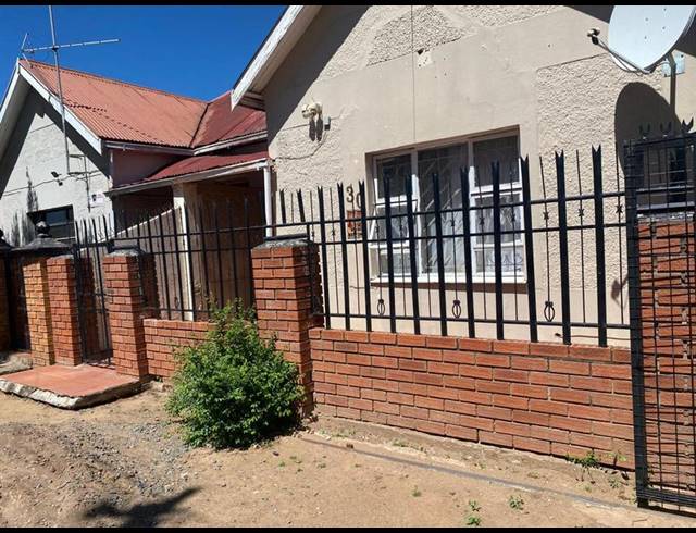 0 BEDROOM HOUSE FOR SALE IN QUEENSTOWN CENTRAL